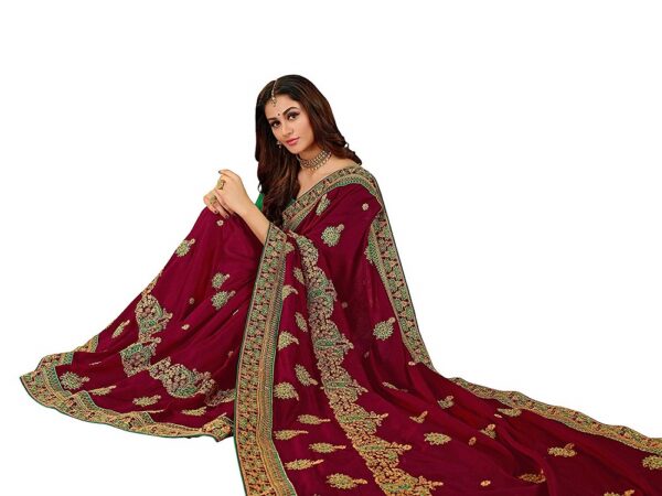 Magenta Silk Cotton Blends Embroidered Saree 4