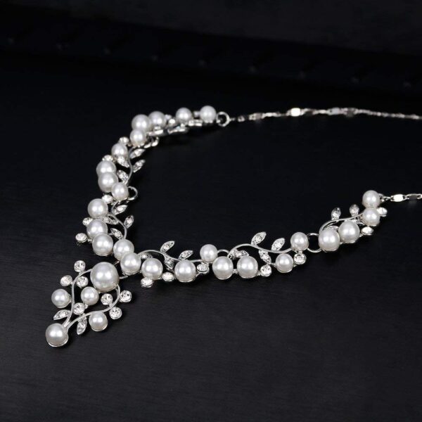 Stylish Party Wear Pearl Necklace 1
