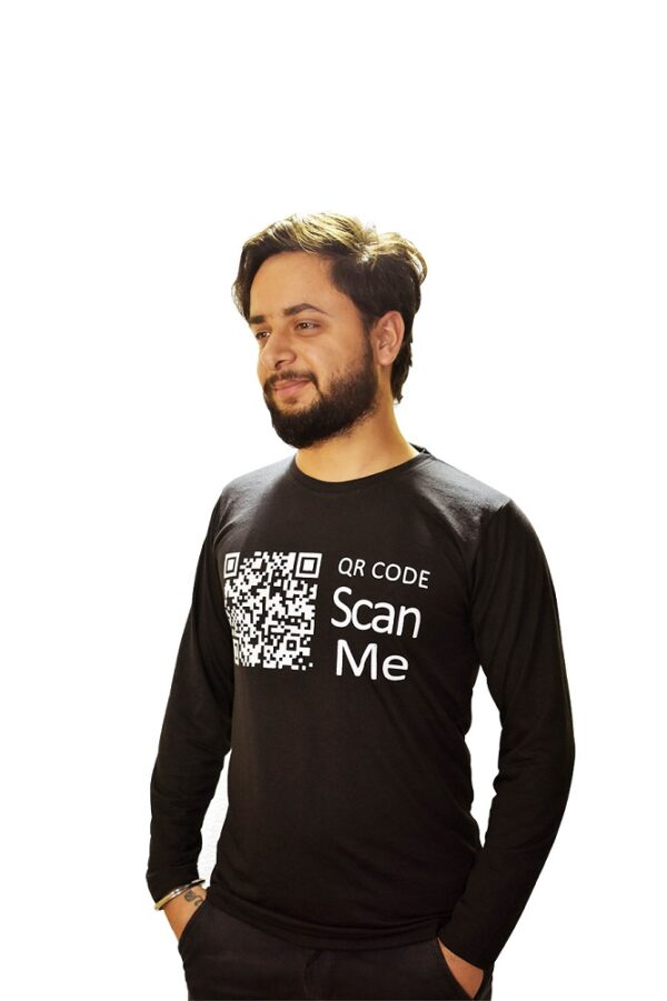 QR Code Scam Me Design Black